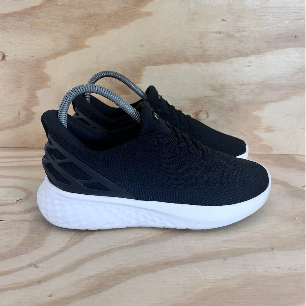 Kizik - Athens - Athletic Shoes - Black - Women's - W6,5 - DATHBK01-10
